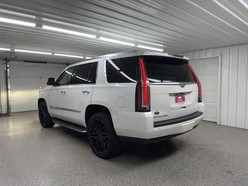 2016 Cadillac Escalade Premium