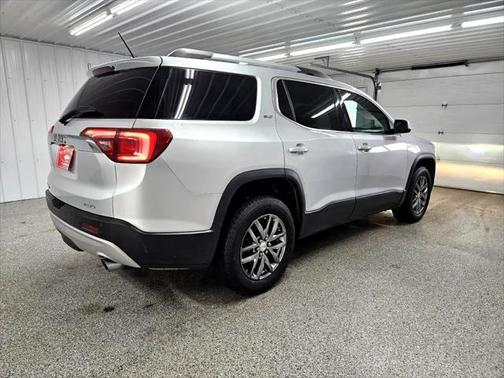 2017 GMC Acadia SLT-1