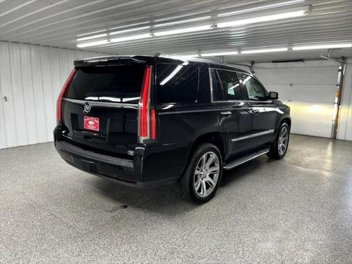 2015 Cadillac Escalade Luxury