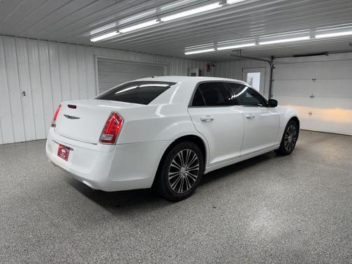 2014 Chrysler 300 S