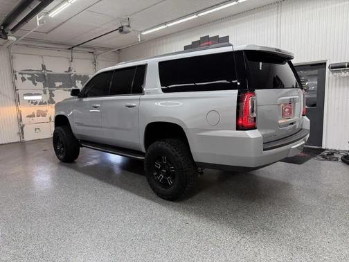 Silver 2020 GMC Yukon XL SLT