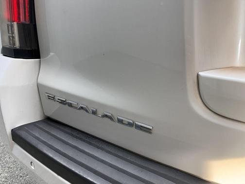 2016 Cadillac Escalade ESV Platinum