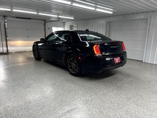 2016 Chrysler 300 S