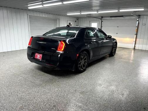 2016 Chrysler 300 S