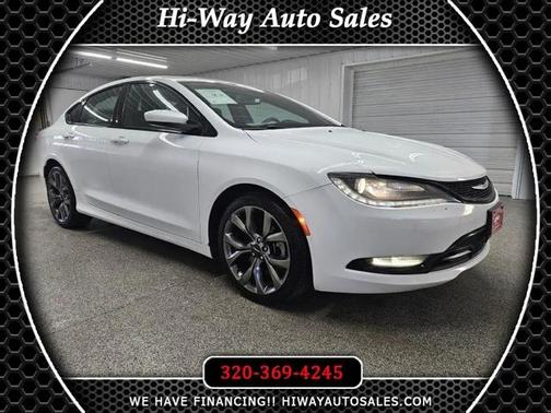 2015 Chrysler 200 S