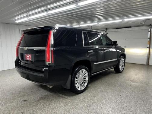 2019 Cadillac Escalade Platinum