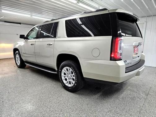 2017 GMC Yukon XL SLT