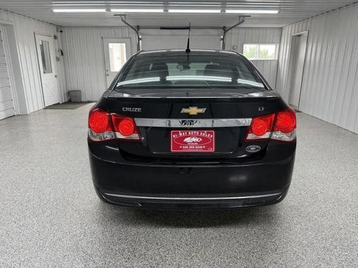 Black 2014 Chevrolet Cruze 1LT