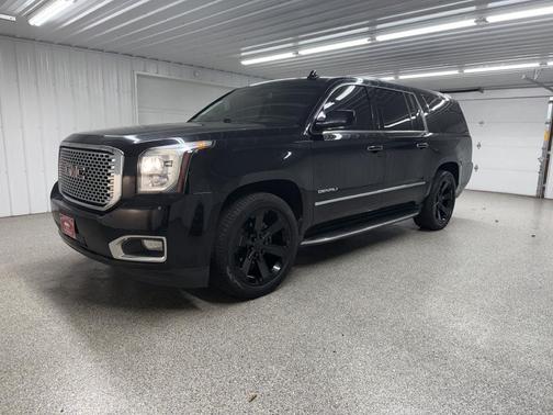 2017 GMC Yukon XL Denali