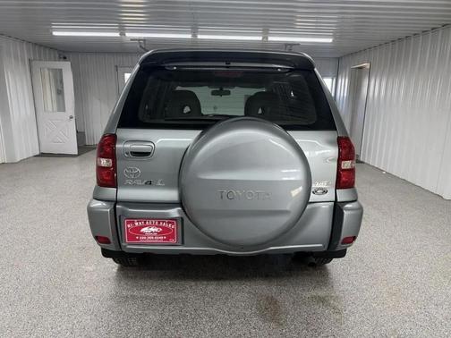 Green 2004 Toyota RAV4 Base