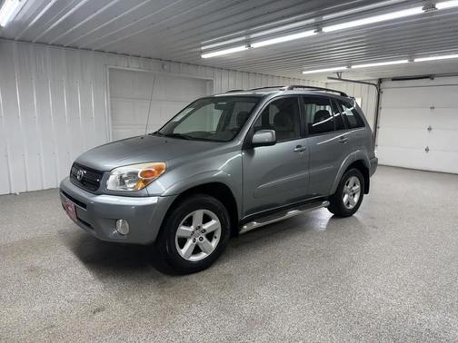 Green 2004 Toyota RAV4 Base