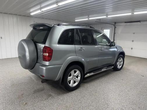 Green 2004 Toyota RAV4 Base