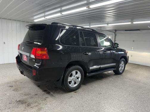 2014 Toyota Land Cruiser Base