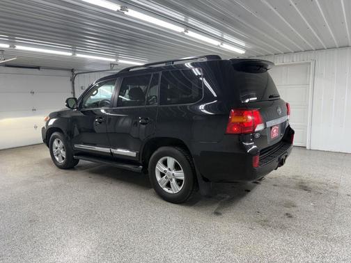 2014 Toyota Land Cruiser Base