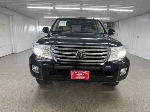2014 Toyota Land Cruiser Base