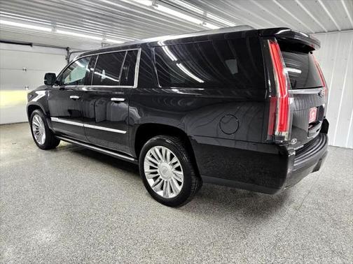 2017 Cadillac Escalade ESV Platinum