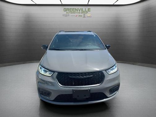 Gray 2025 Chrysler Pacifica Limited