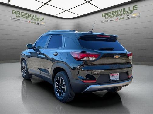 Black 2026 Chevrolet Trailblazer LT