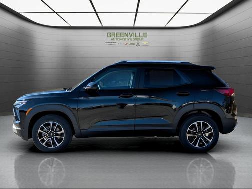 Black 2026 Chevrolet Trailblazer LT