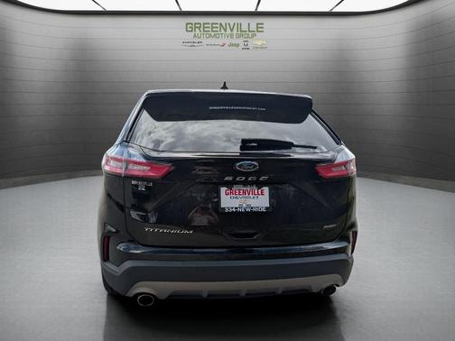 Black 2024 Ford Edge Titanium