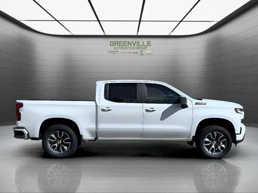 White 2020 Chevrolet Silverado 1500 RST