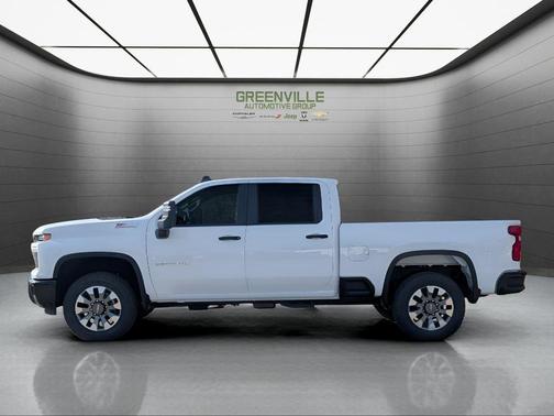 White 2026 Chevrolet Silverado 2500 Custom