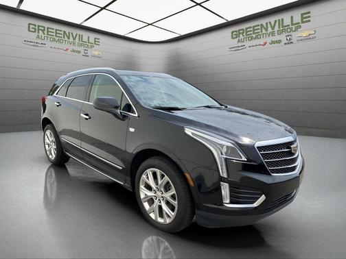Black 2018 Cadillac XT5 Luxury