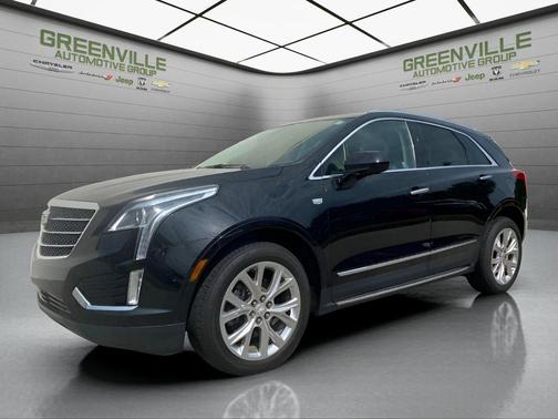 Black 2018 Cadillac XT5 Luxury