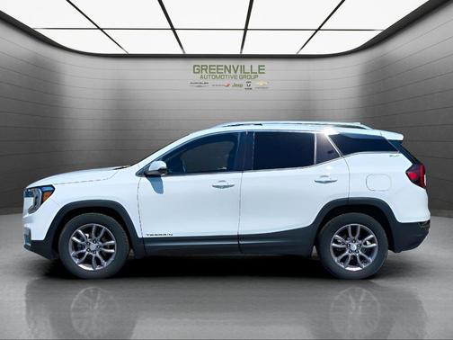 White 2023 GMC Terrain SLT