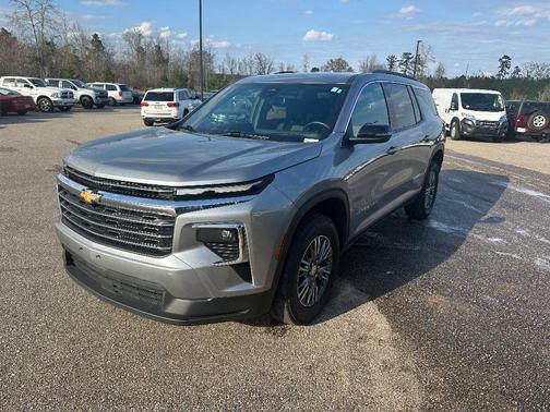 Gray 2025 Chevrolet Traverse LT