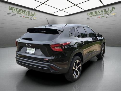 Black 2024 Chevrolet Trax 1RS