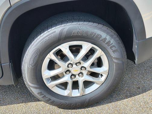 Gray 2020 Chevrolet Traverse LS Fleet