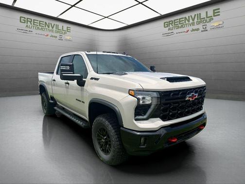 Tan 2026 Chevrolet Silverado 2500 ZR2