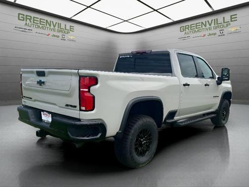 Tan 2026 Chevrolet Silverado 2500 ZR2