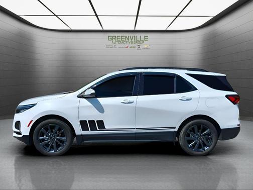 White 2023 Chevrolet Equinox RS