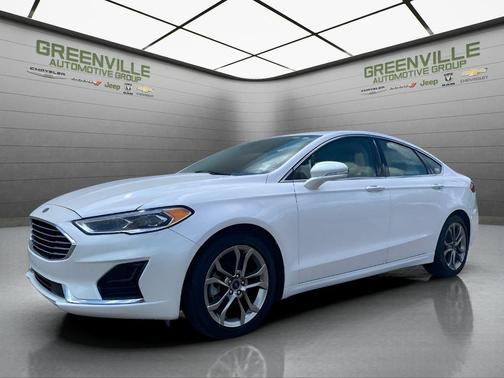 White 2019 Ford Fusion SEL