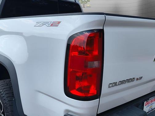 White 2019 Chevrolet Colorado ZR2