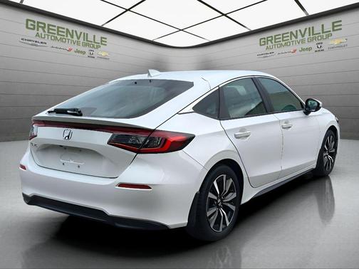 White 2023 Honda Civic EX-L