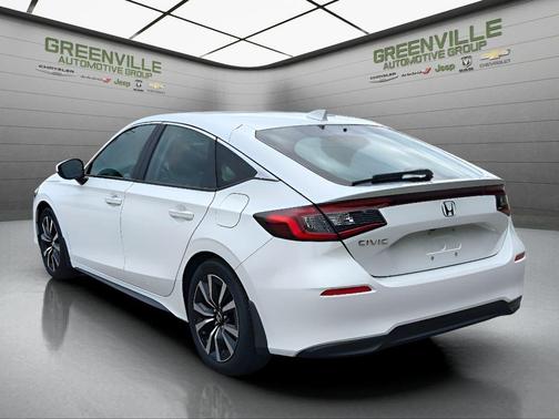 White 2023 Honda Civic EX-L