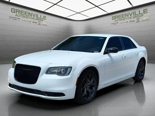 White 2023 Chrysler 300 Touring
