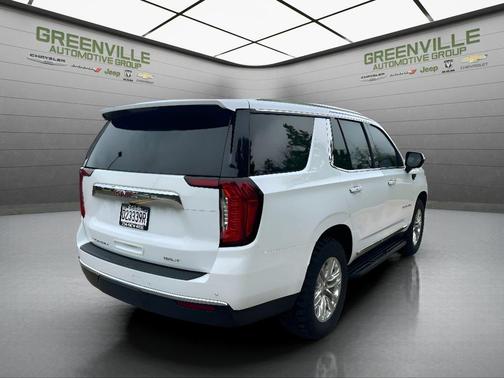 White 2024 GMC Yukon SLT