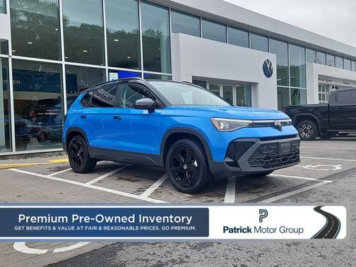 2025 Volkswagen Taos 1.5T SE Black
