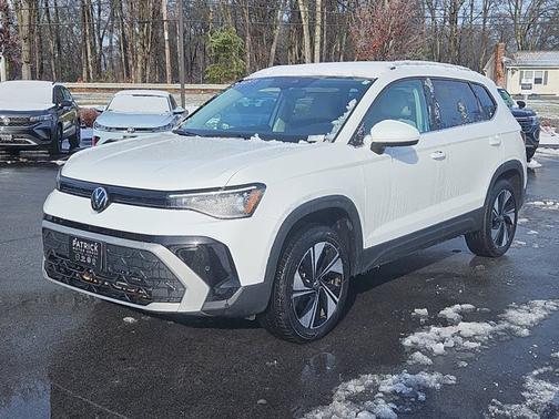 2025 Volkswagen Taos 1.5T SE