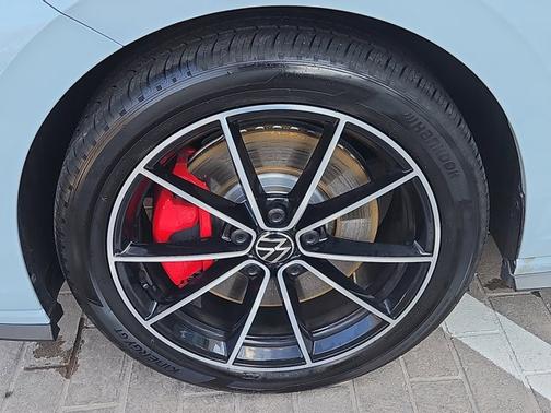 2025 Volkswagen Jetta GLI 2.0T Autobahn