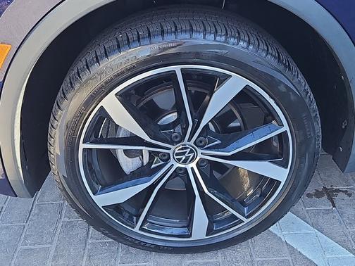 2022 Volkswagen Tiguan 2.0T SEL R-Line
