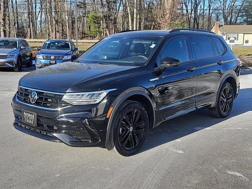 2022 Volkswagen Tiguan 2.0T SE R-Line Black