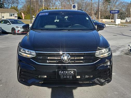 2022 Volkswagen Tiguan 2.0T SE R-Line Black