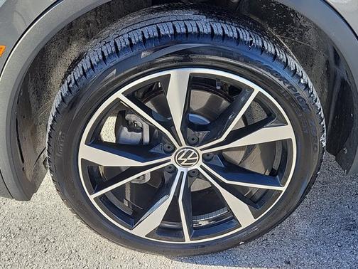 2022 Volkswagen Tiguan 2.0T SEL R-Line