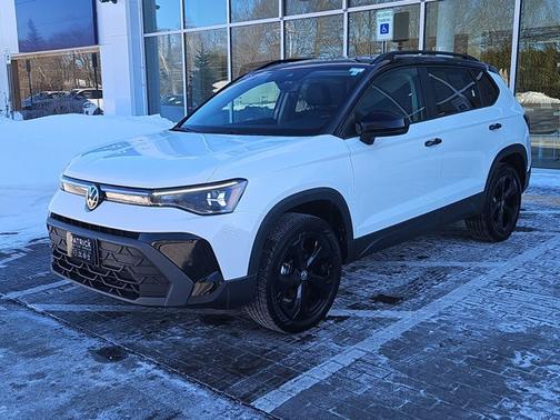 2025 Volkswagen Taos 1.5T SE Black