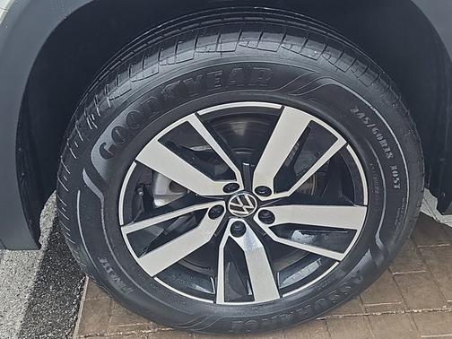 2022 Volkswagen Atlas 2.0T SE